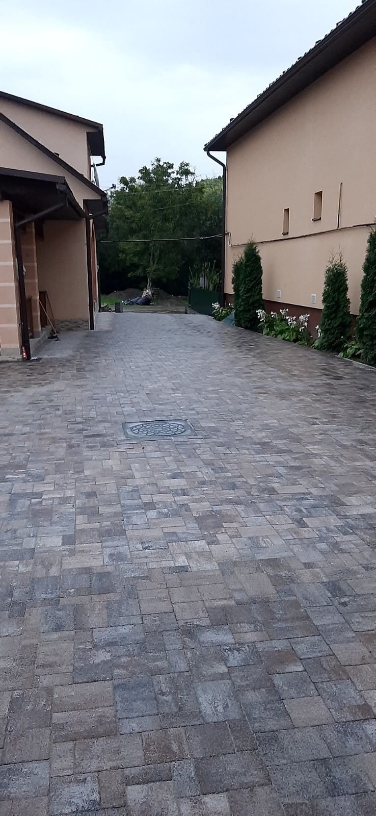 Укладка бруківки