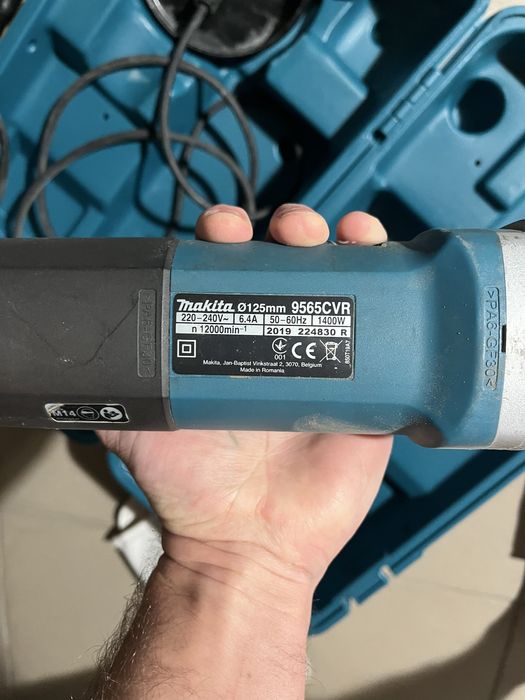 Болгарка Makita 9565 CVR