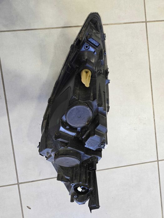 Lampa Peugeot 308
