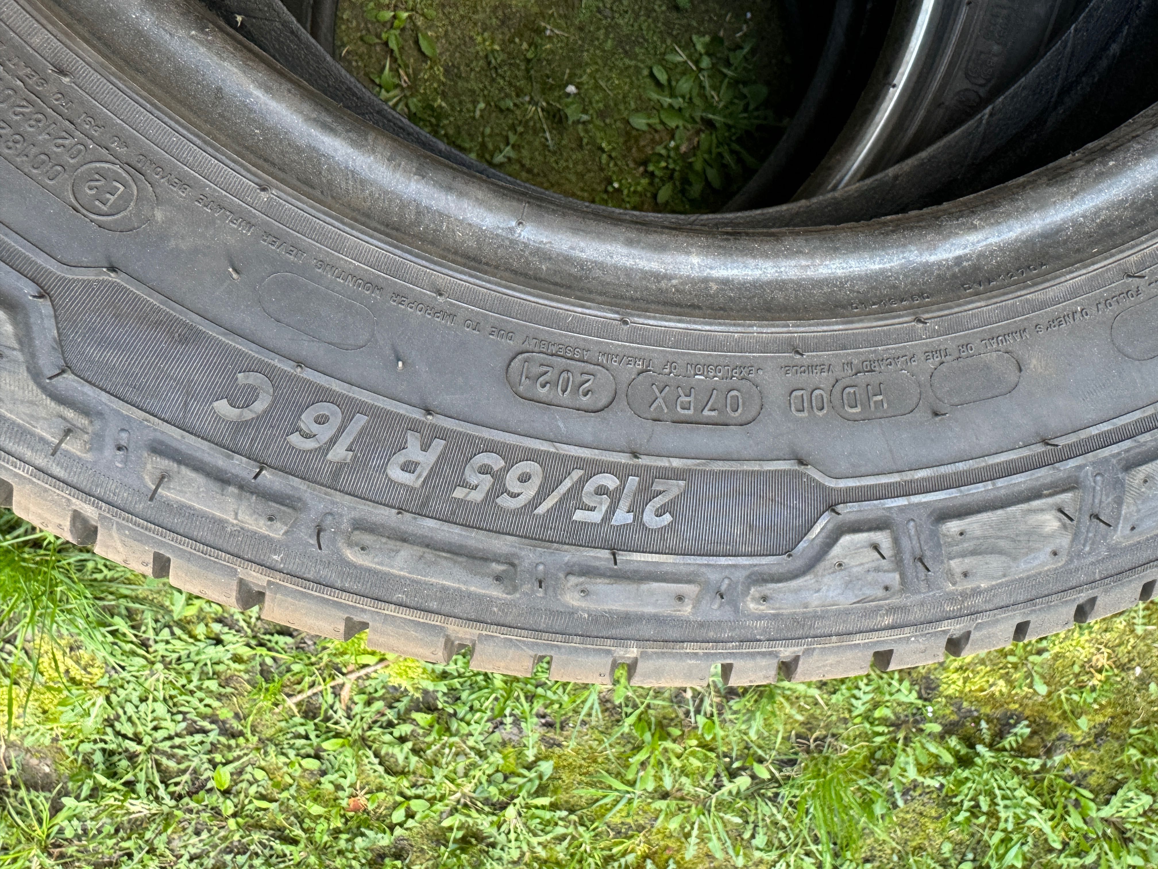 Michelin 215 65 R16c