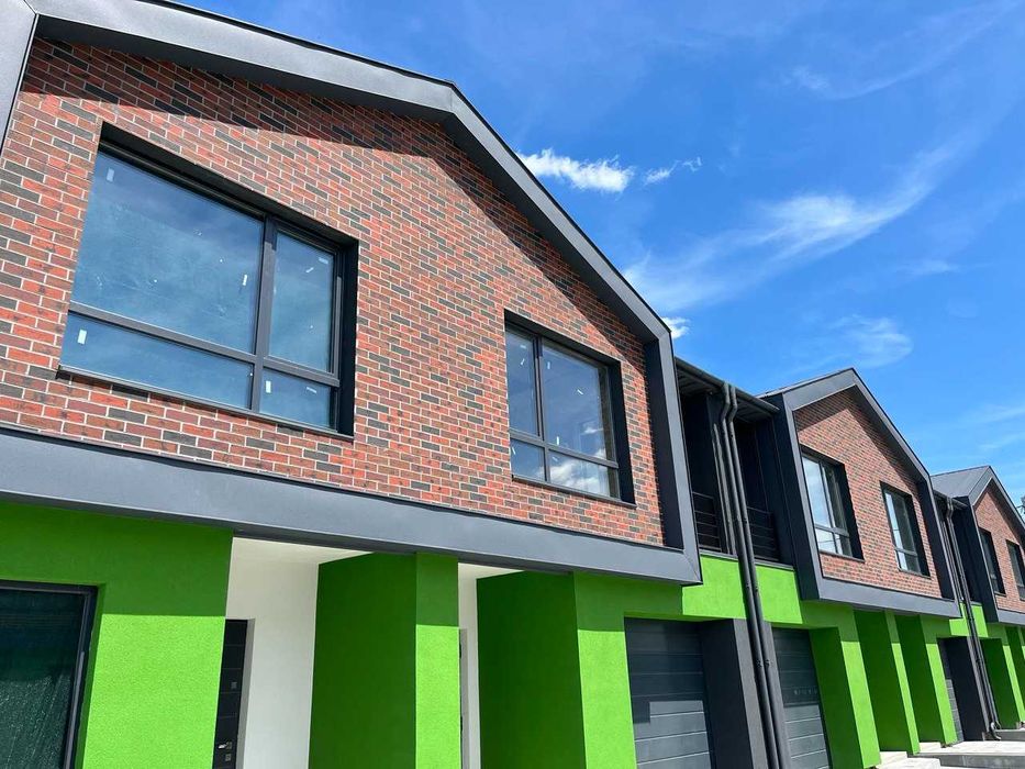 Продаж 2 поверхового таунхауса з ділянкою на 2.5 сотки, 120 кв. м,