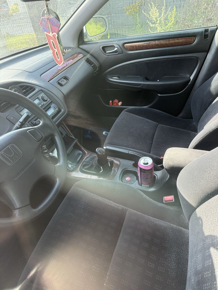 Honda Accord VI 1.8 V-Tec