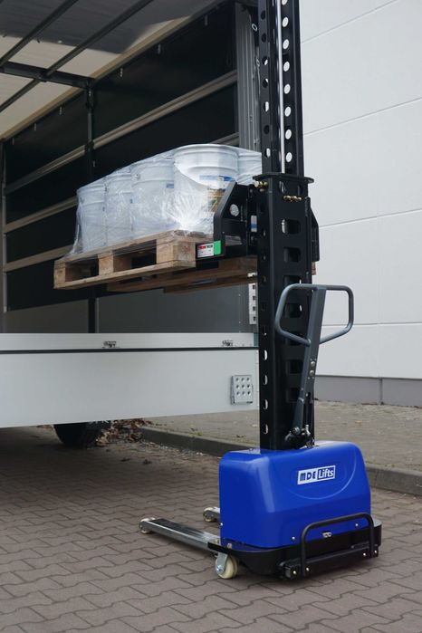 Podnośnik winda wózek samozaładowczy paletowy innolift 500/700/1300kg