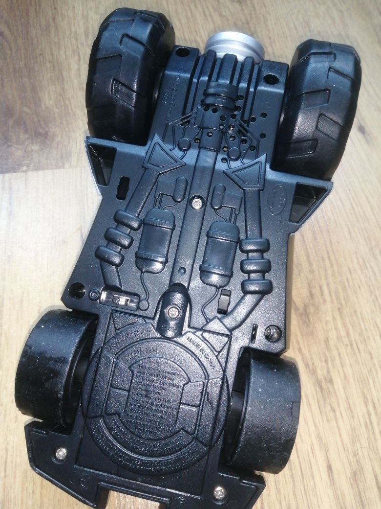 Batmobil + Figurka Batman