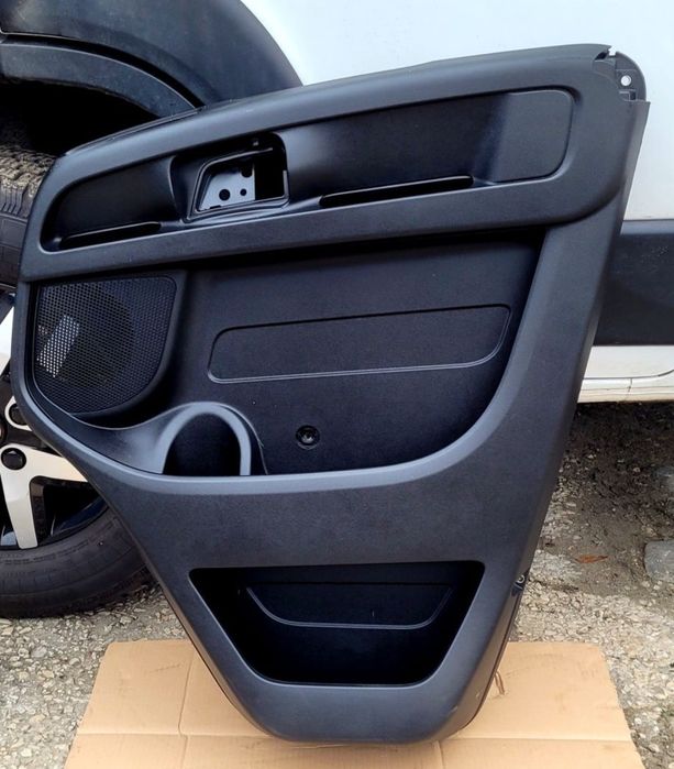 Fiat Ducato Tapicerka Boczek Dzrzwi 2021