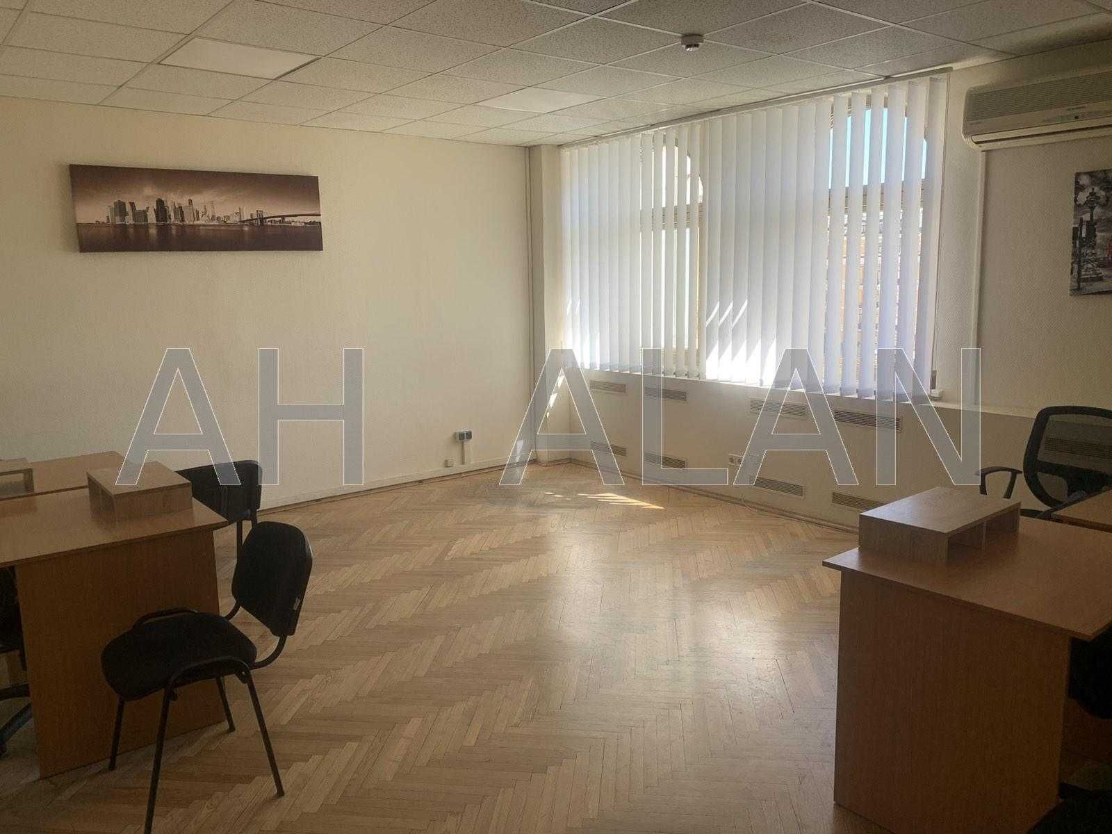 Аренда офиса 430 м2 в центре Шевсченковском районе по улице Стрелецкая