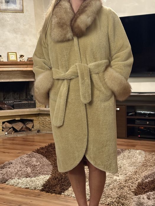 Plascz futrzany. Z lisem, nowy bez metki stan idealny.