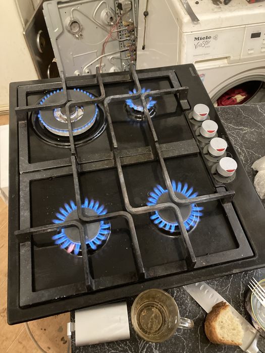 Поверхность газовая Elektrolux, Ariston , Piramida, Whirpool