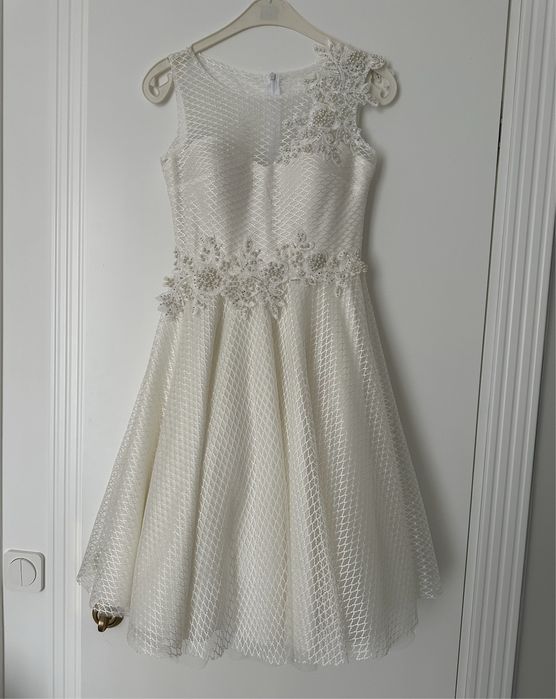 Святкова сукня (можлива на випуск)