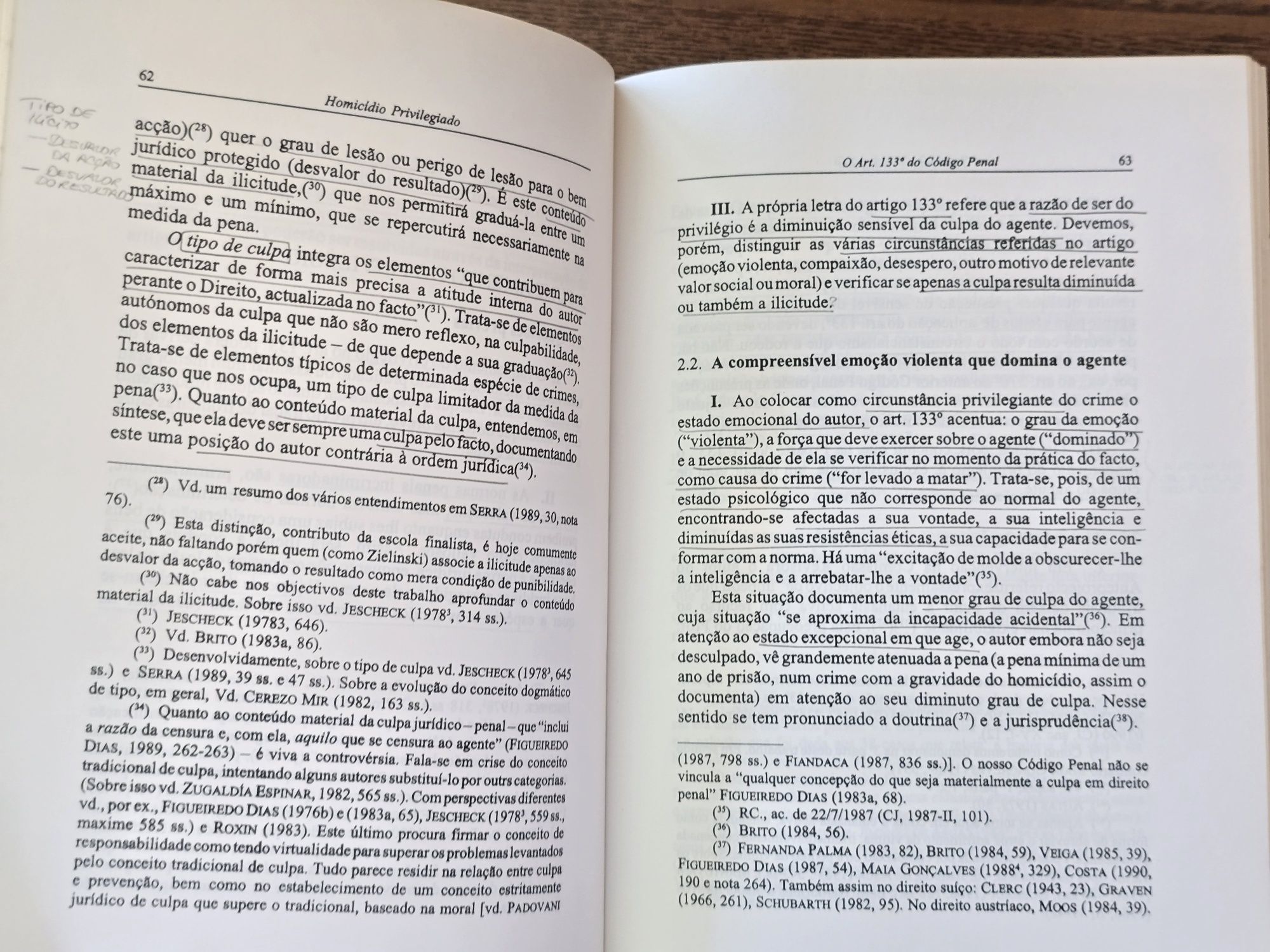 Livros jurídicos - Direito 1 = 5€ / 10 = 40€