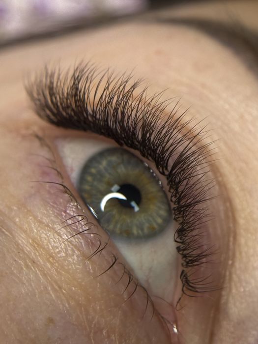 Запрошую на Led та звичайне нарощування вій (Наращивание ресниц Днепр)