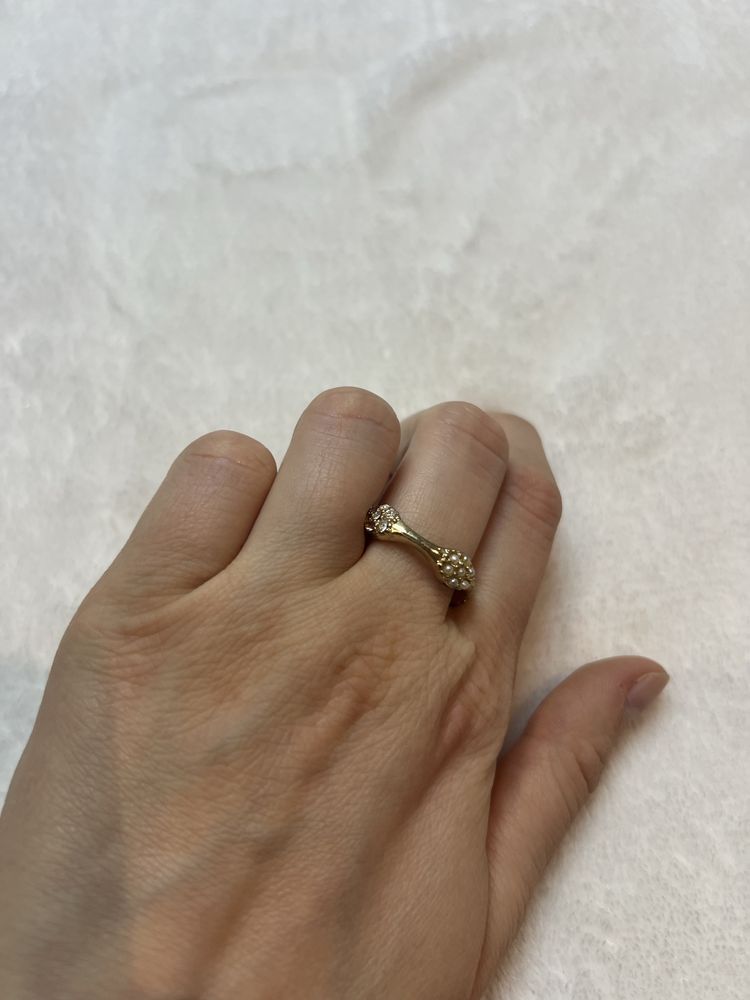 Pierścionek perełki vintage aesthetic elegancki retro cynk