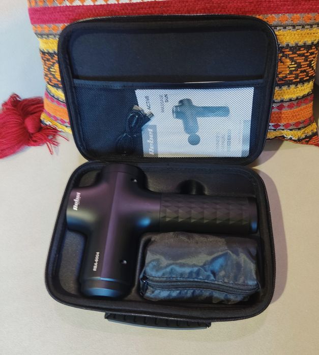 Pistolet do masażu REBEL ACTIVE RBA-6004 – masażer wibracyjny z etui