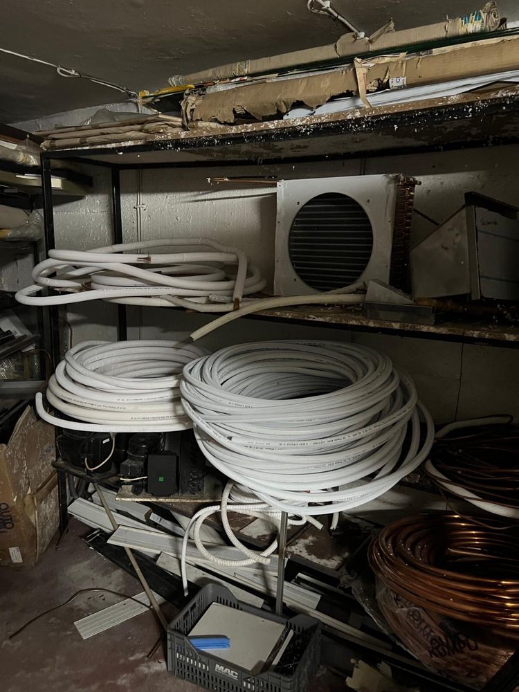 Vendo recheio de loja de equipamentos hotleiros