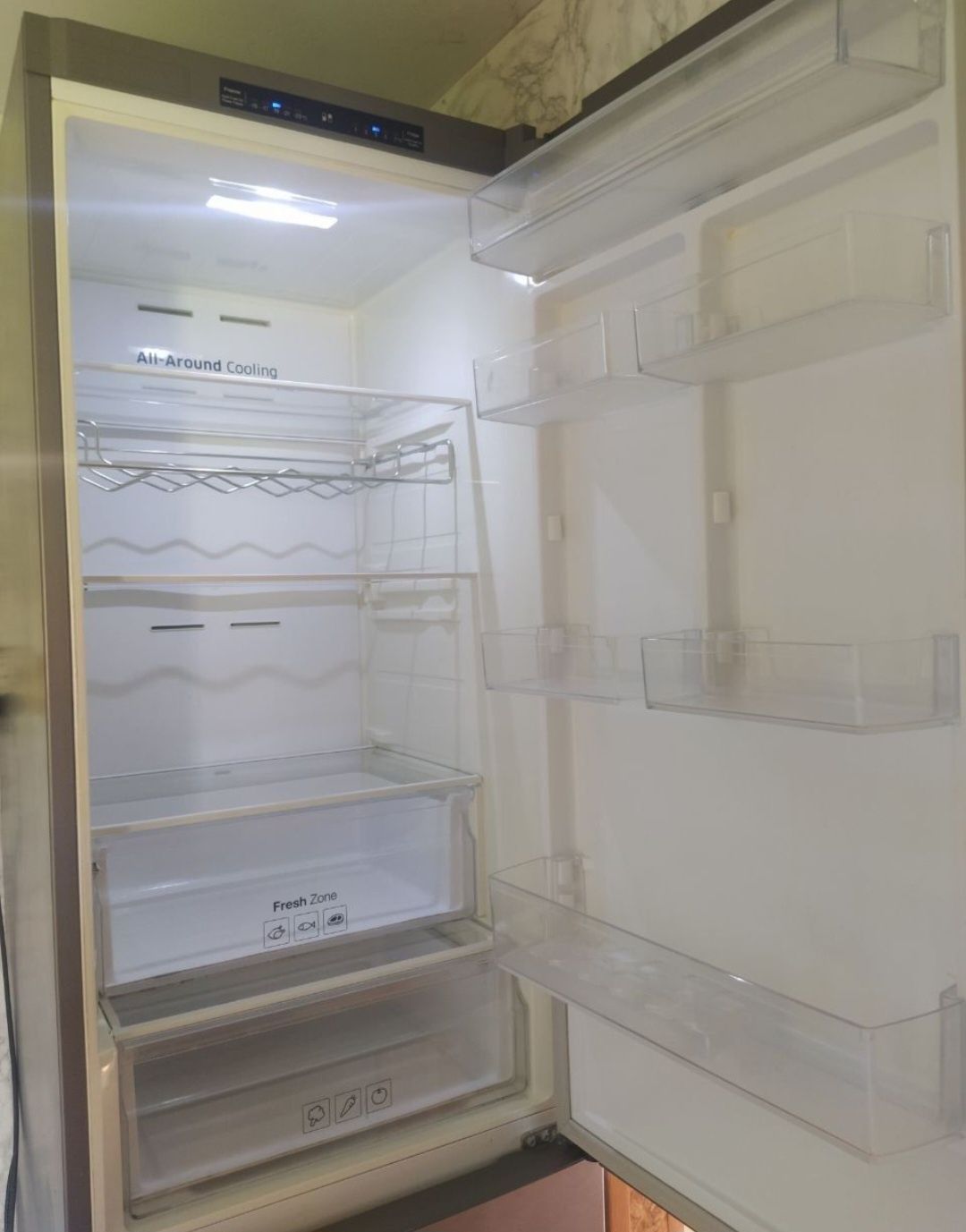 Холодильник Samsung hkow530-8gj