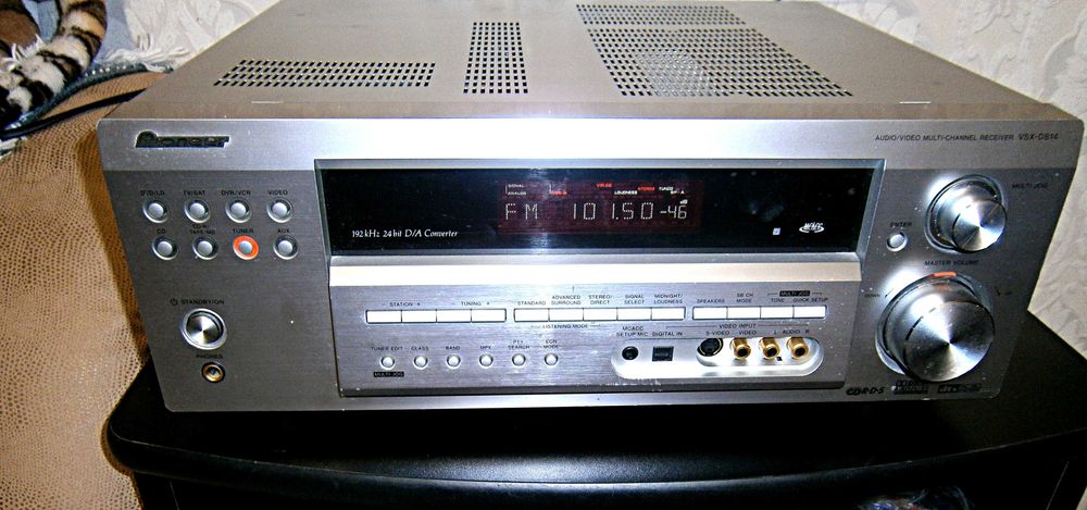 Усилитель- ресивер PIONEER  VSX-D814-S 9.1Х100W с пультом ДУ .