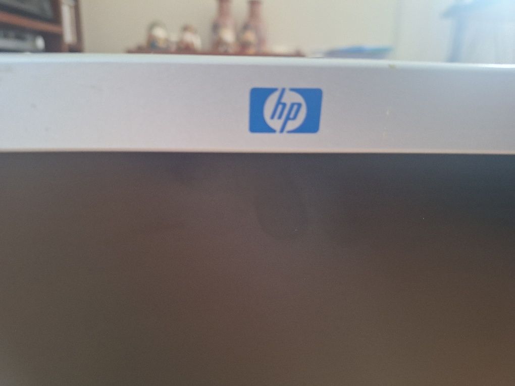 Monitor HP 1902 em bom estado