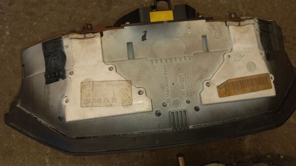 licznik zegary mercedes w124 k687,5