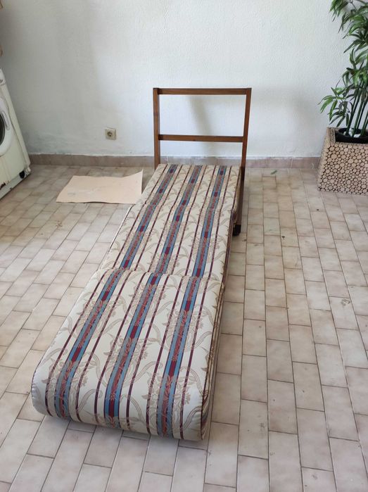 Sofá cama individual