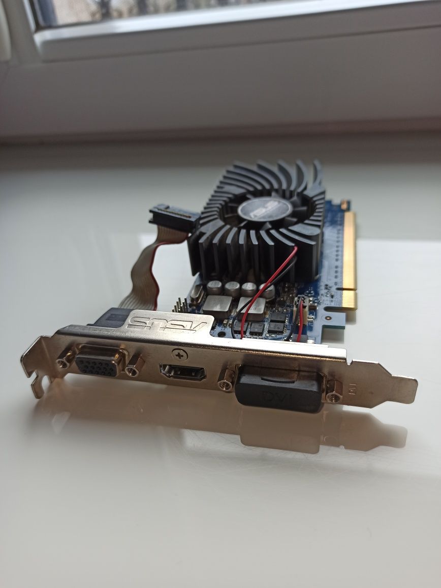 ASUS GeForce GT 730 2GB(GT730-2GD5-BRK) 
4,5
 (1)
433,00 zł