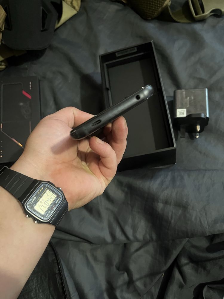 Asus rog phone 6 16/512