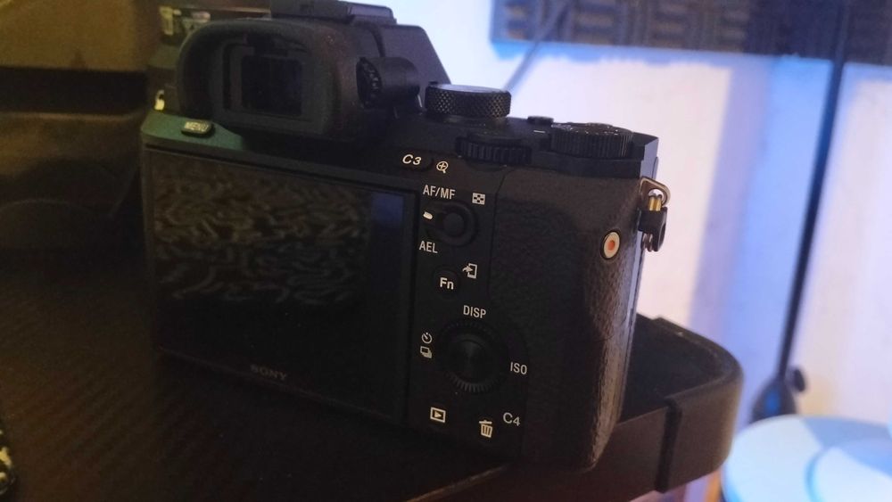 Sony a7ii com lente 28-70 como nova!