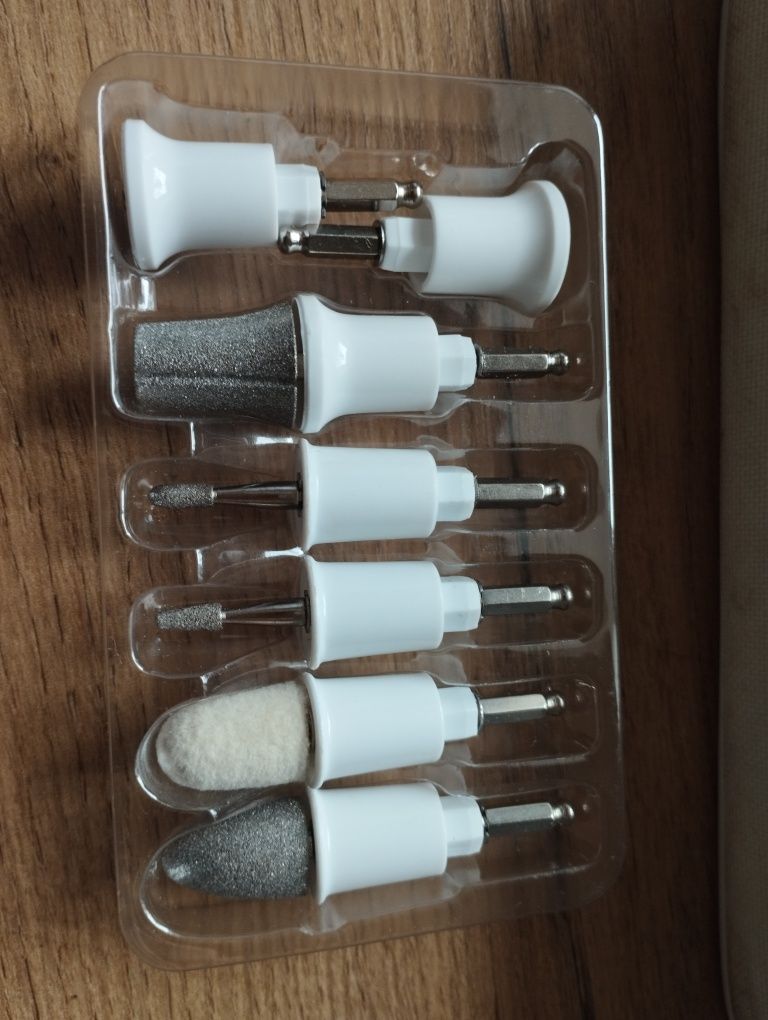 Silvercrest zestaw do manicure pedicure 7 końcówek