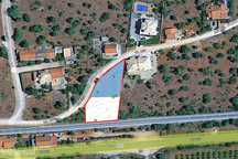 Terreno agrícola com viabilidade de construção e vista panorâmica de c
