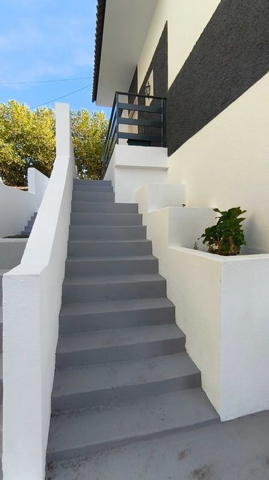 Vivenda com excelentes vistas em local sossegado