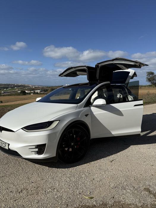 Tesla Model X P100D 772cv 7 lugares interior branco