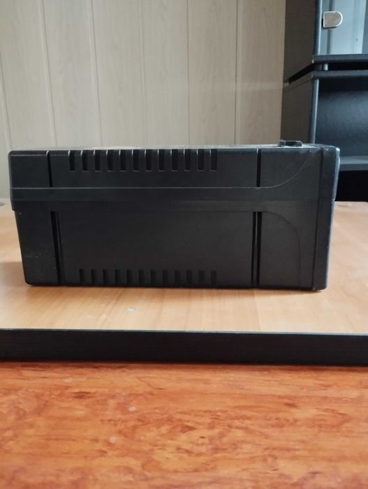 Джерело безперебійного живлення Powercom