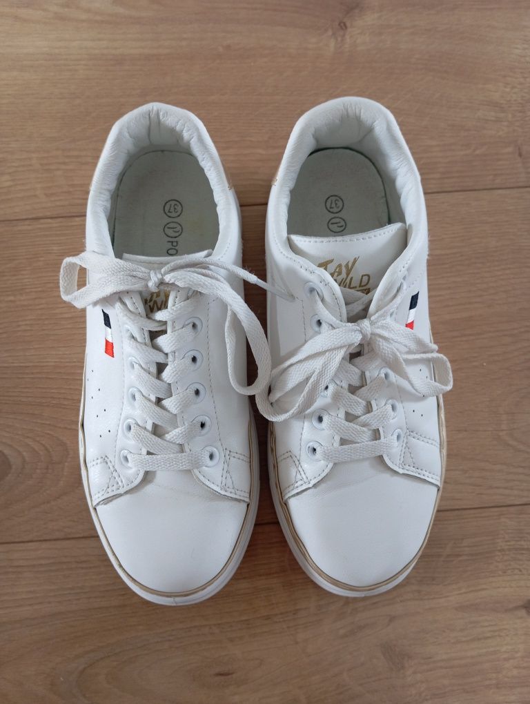 Buty białe 37 Potocki