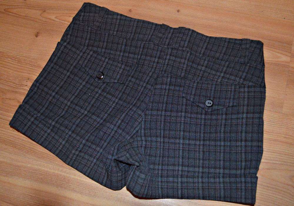 Spodenki w kratę - wysoki stan