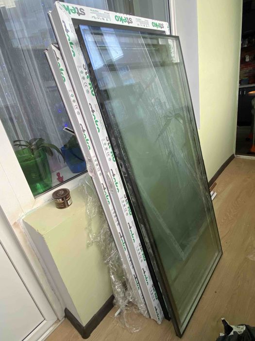 Склопакети ( 2 однокамерних комплекта, 1 двох камерний)