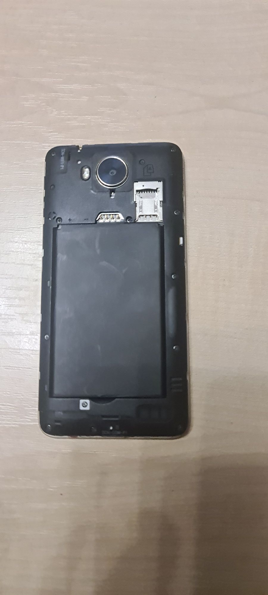 huawei y3 ii не вмикається