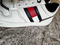 Buty chlopiece r.37 Tommy Hilfiger. Jak nowe.