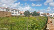 Terreno Com Viabilidade De Construção De 3 Moradias