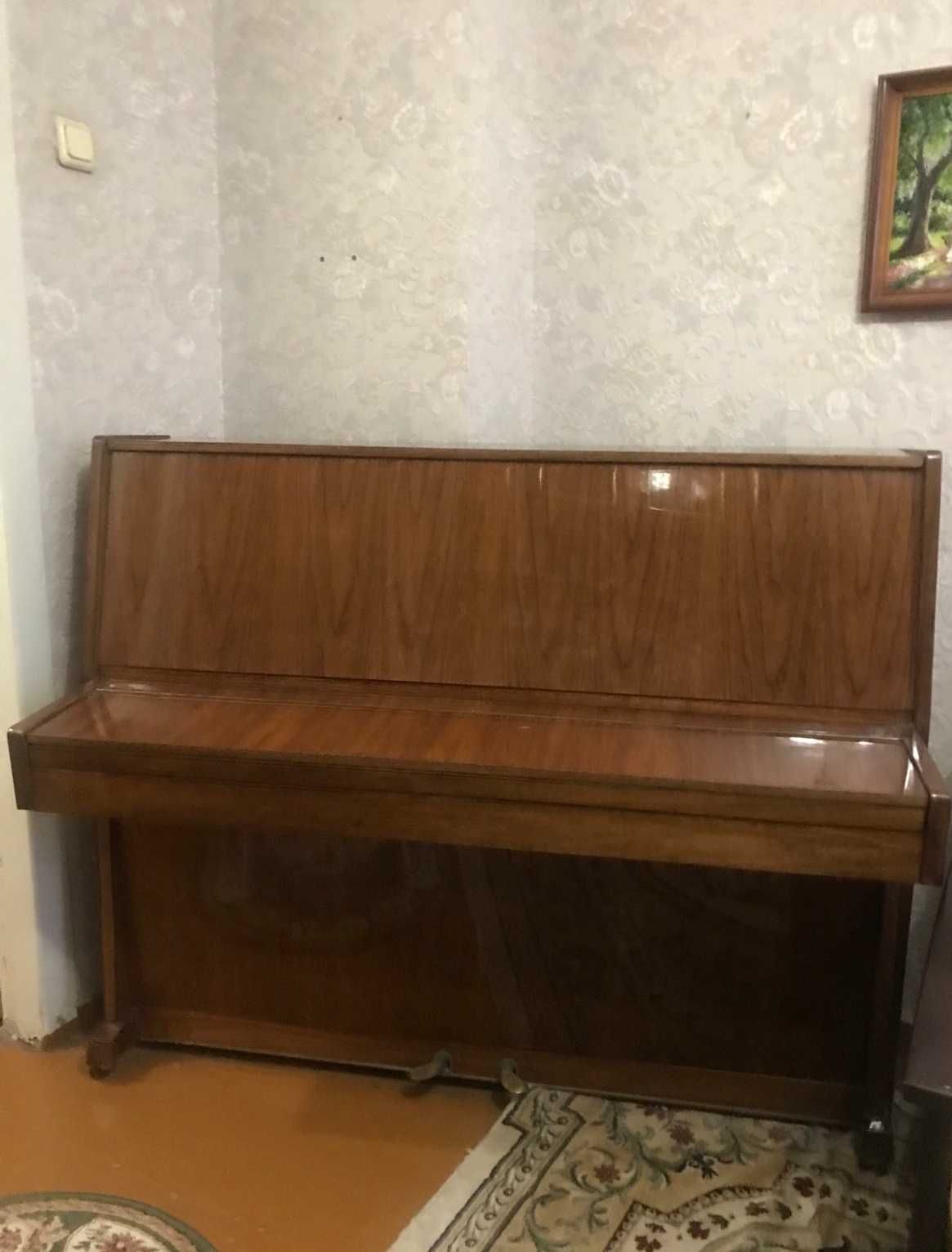 Піаніно Україна у відмінному стані