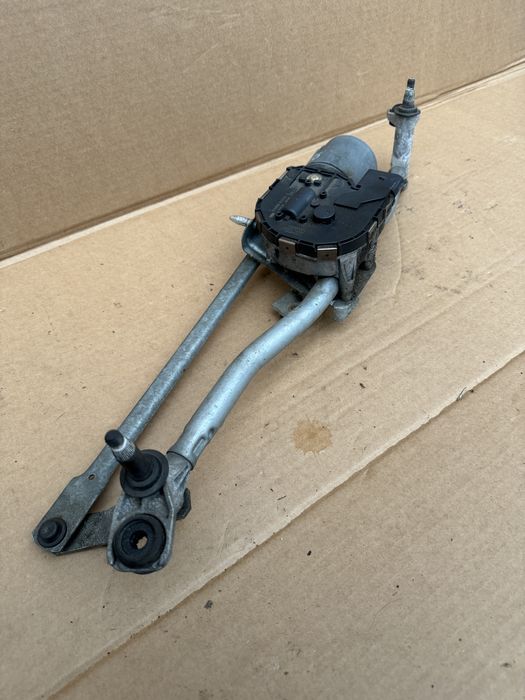 Audi A3 8P Mechanizm wycieraczek Silniczek Przedni Przód