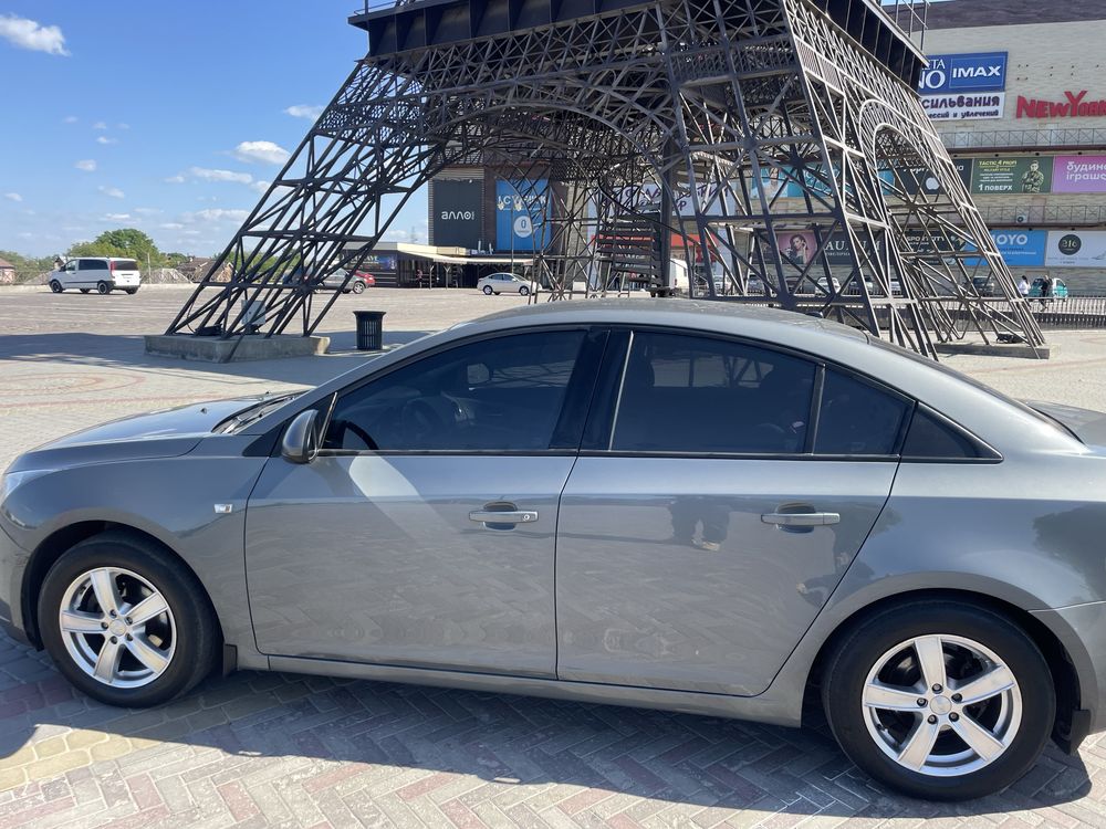 Продам Chevrolet cruze