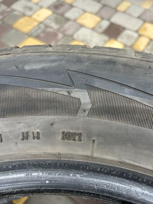 Продам Зимову гуму Goodyear UltraGrip Ice SUV 255/60/r18