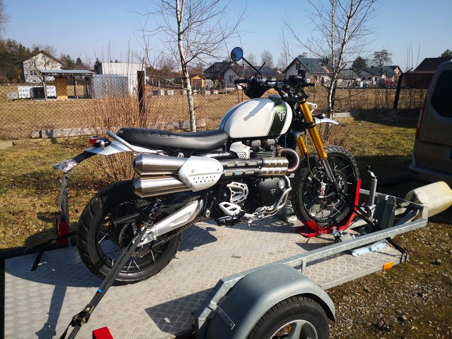 Triumph Scrambler 1200 XE XC street