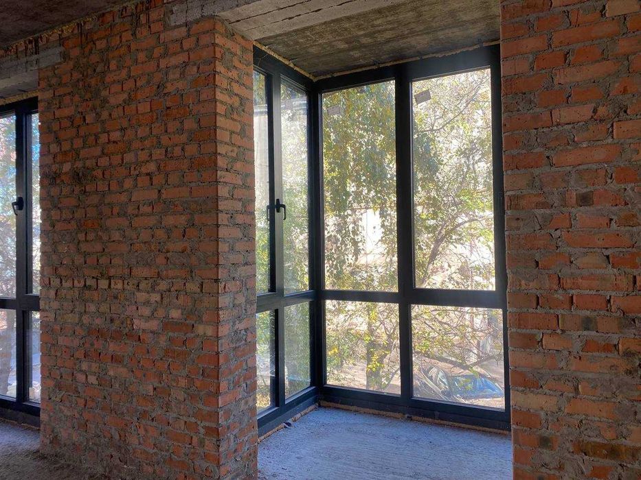 Продаж квартири вул. Над Ставом 158 400$