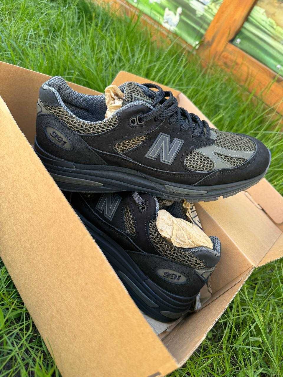 New Balance 991v2 MiUK Stone Island Black