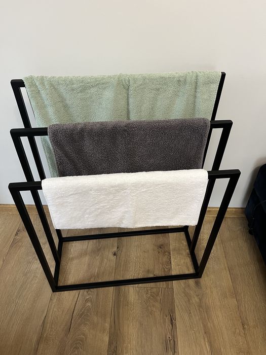 Stojak na reczniki LOFT