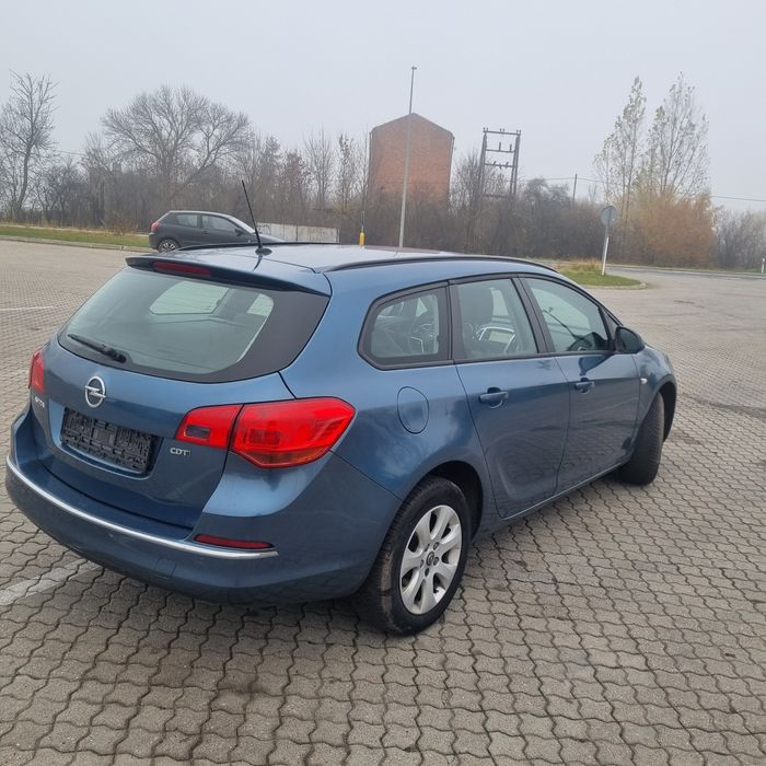 Opel Astra J 1.7 CDTI . Bardzo zadbany i oszczędny. Mozliwy transport