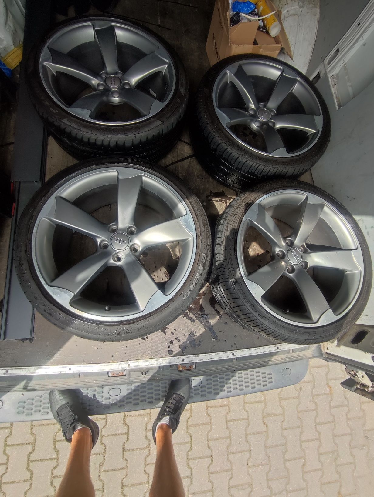 Felgi 19" Alufelgi OEM Audi Rotor 19" ET33 9J Opony Pirelli P ZERO