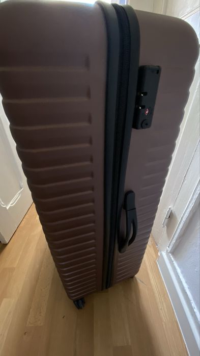 Mala 23kg praticamente nova