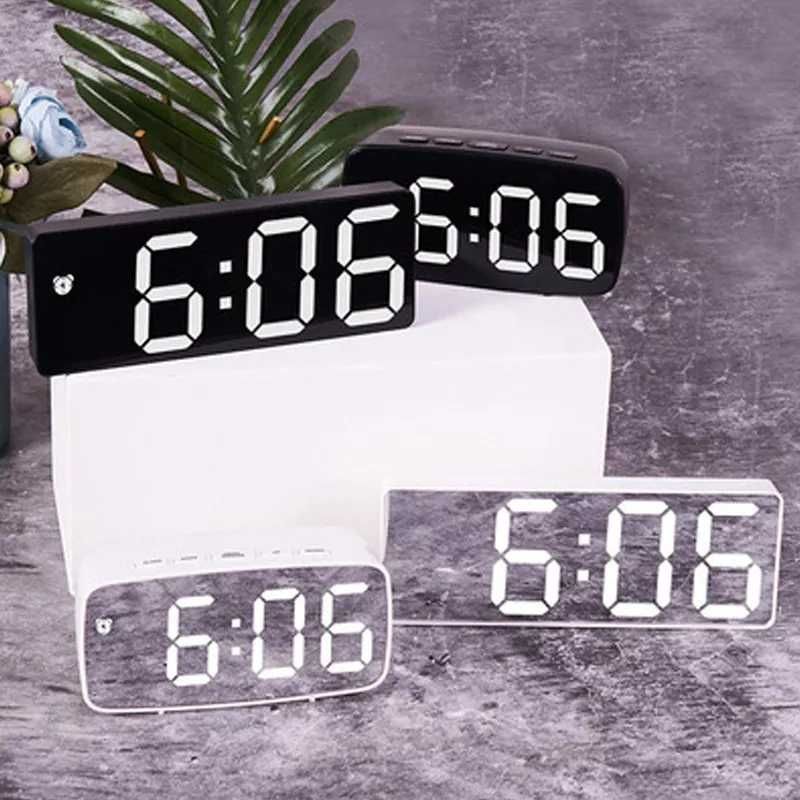 часы будильник время температура