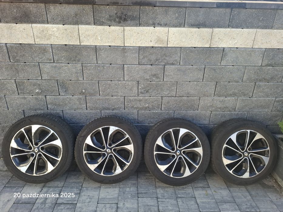 Koła 5x114,3 Renault felgi 17 cali wielosezonowe Megan III Scenic III